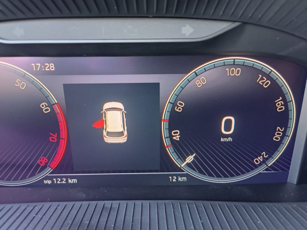 Skoda Kamiq nuova a Prato (9)