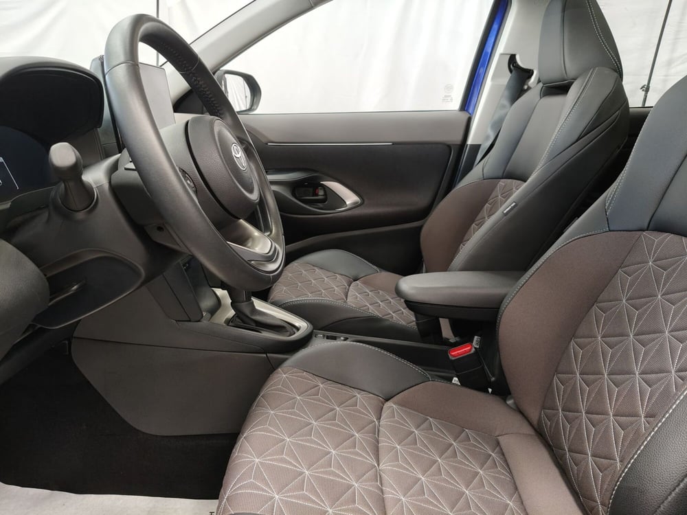 Toyota Yaris Cross usata a Roma (14)