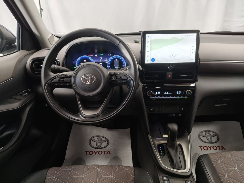 Toyota Yaris Cross usata a Roma (9)