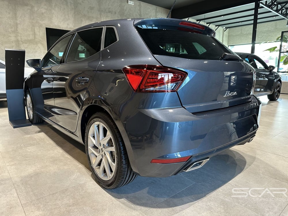 SEAT Ibiza nuova a Livorno (3)