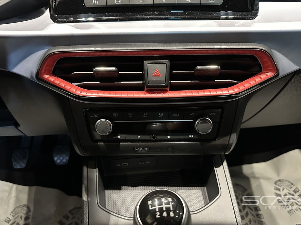 SEAT Ibiza nuova a Livorno (6)