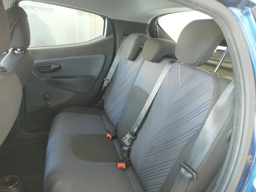 Lancia Ypsilon usata a Reggio Emilia (9)