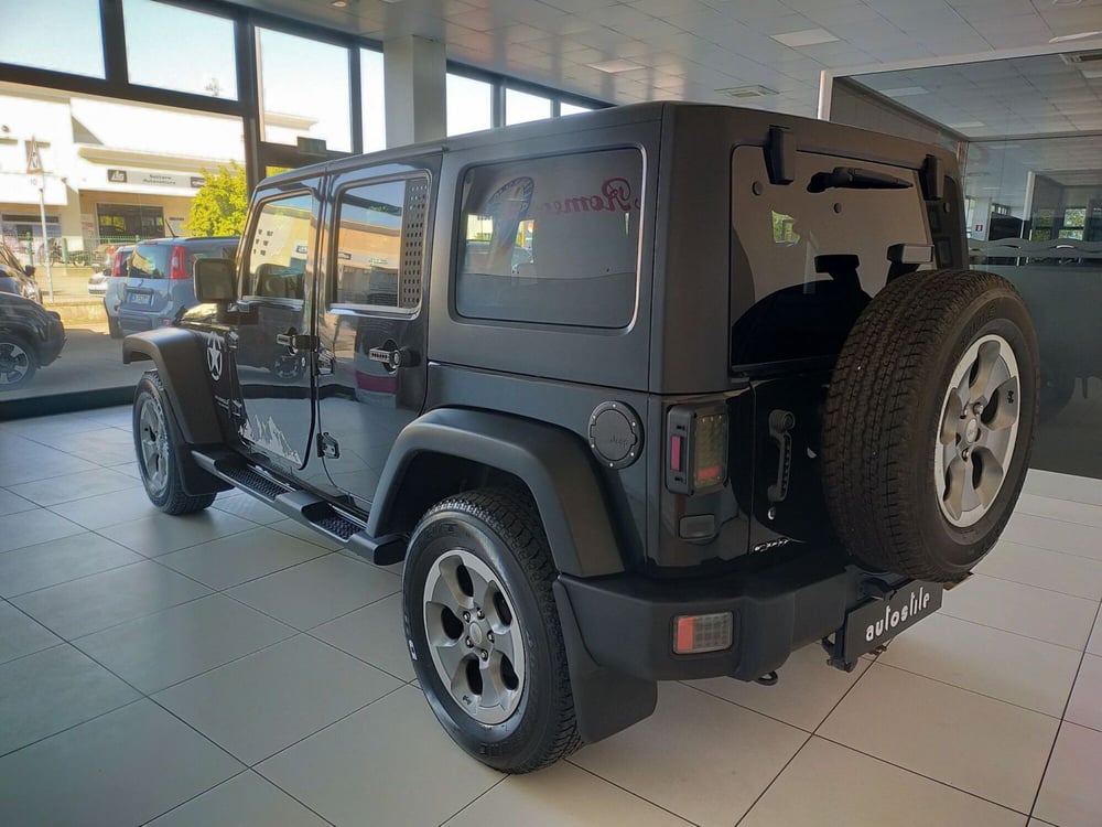 Jeep Wrangler Unlimited usata a Reggio Emilia (6)