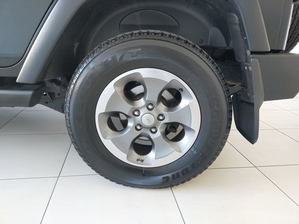 Jeep Wrangler Unlimited usata a Reggio Emilia (7)