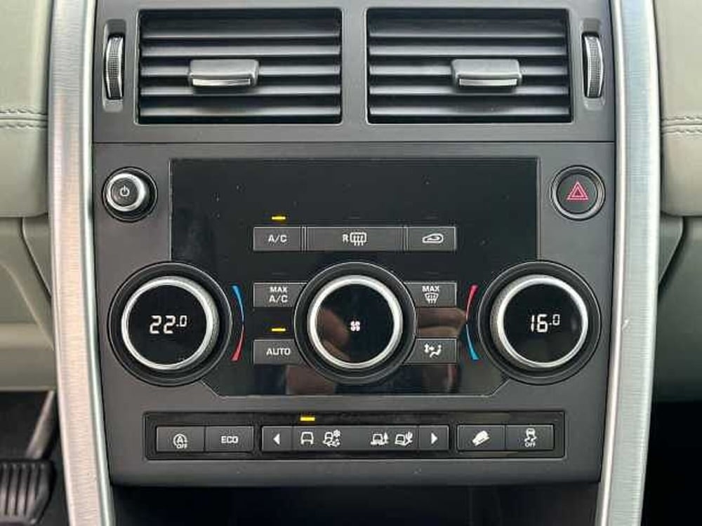 Land Rover Discovery Sport usata a Lucca (11)