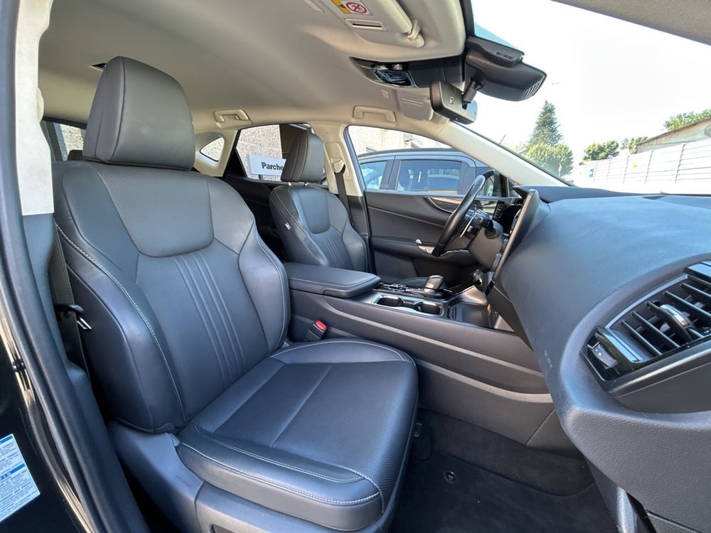 Lexus NX usata a Modena (11)