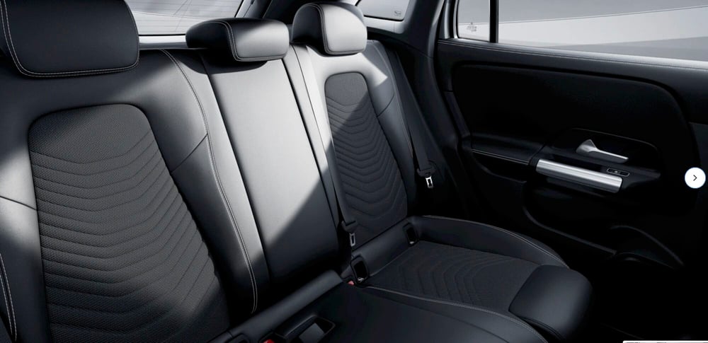 Mercedes-Benz GLA SUV nuova a Bergamo (9)
