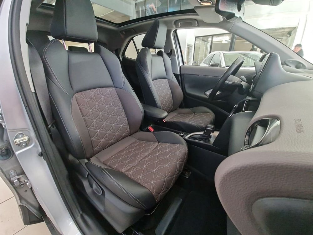 Toyota Yaris Cross usata a Bologna (11)