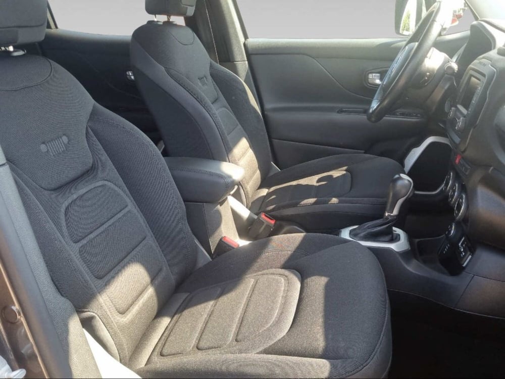 Jeep Renegade usata a Livorno (12)
