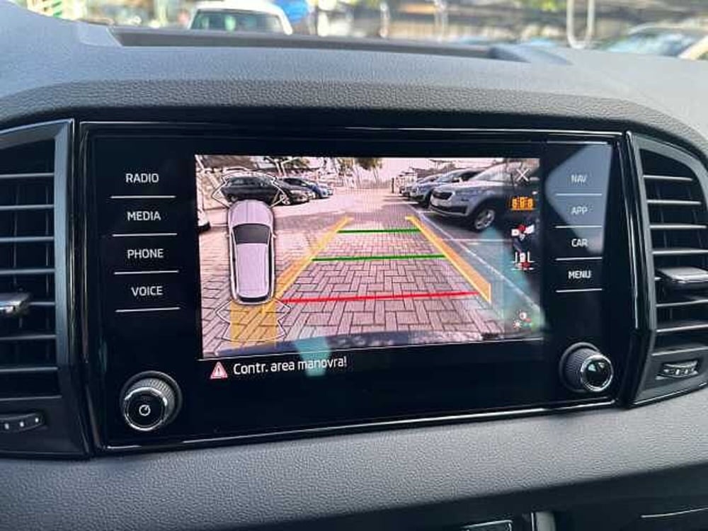 Skoda Karoq nuova a Verona (13)