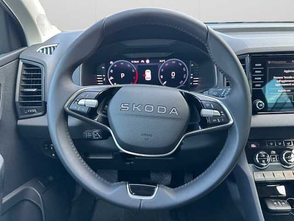 Skoda Karoq nuova a Verona (9)