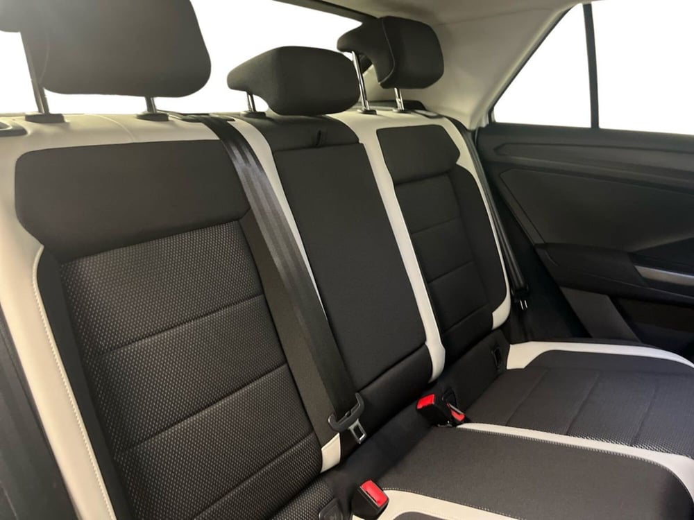 Volkswagen T-Roc usata a Milano (16)