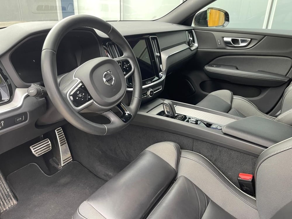 Volvo V60 usata a Como (11)