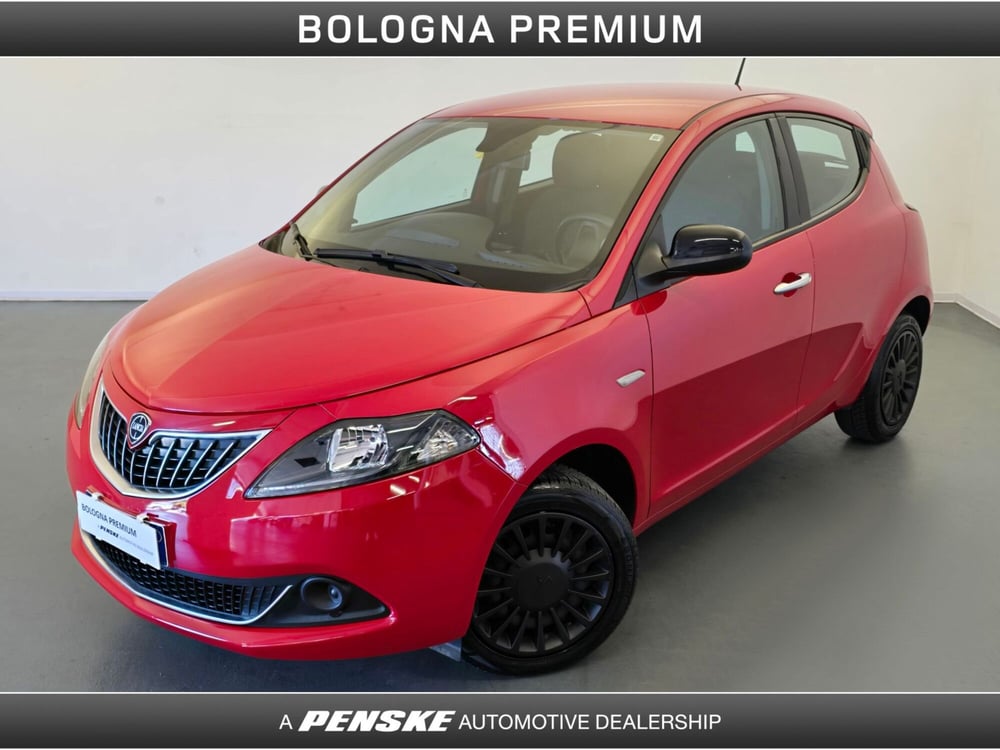 Lancia Ypsilon usata a Bologna