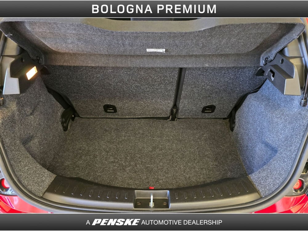 Lancia Ypsilon usata a Bologna (10)
