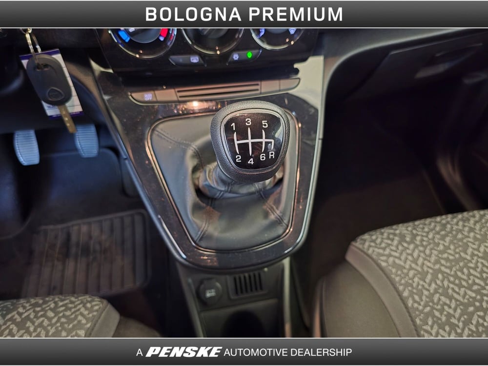 Lancia Ypsilon usata a Bologna (13)