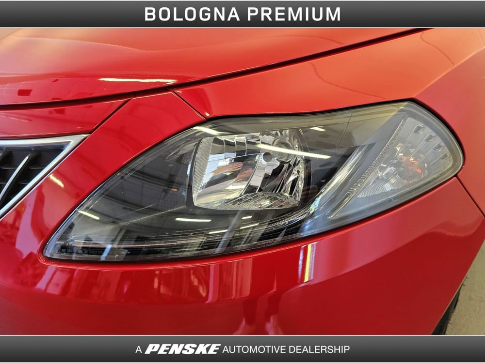 Lancia Ypsilon usata a Bologna (15)