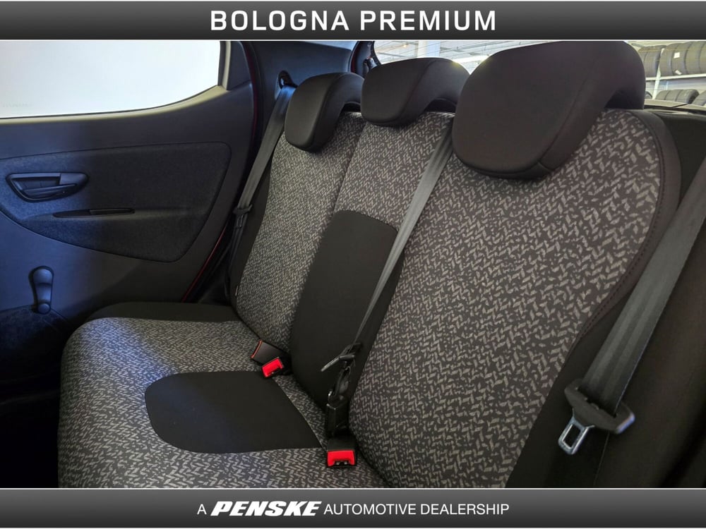 Lancia Ypsilon usata a Bologna (20)