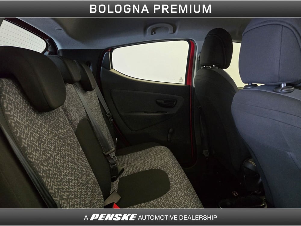 Lancia Ypsilon usata a Bologna (5)