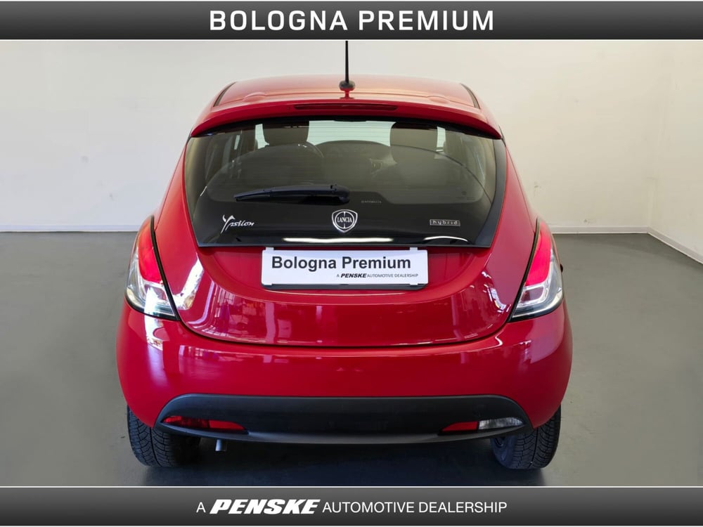 Lancia Ypsilon usata a Bologna (7)