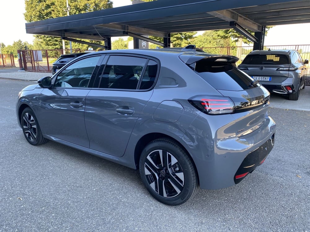 Peugeot 208 nuova a Modena (15)
