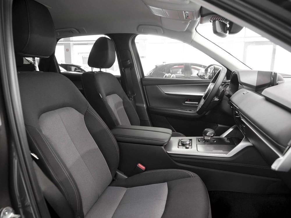 Mazda CX-60 nuova a Prato (16)