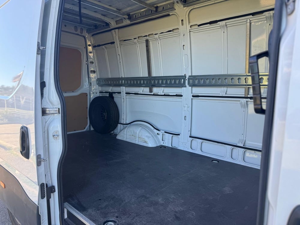 Iveco Daily Furgone usata a Perugia (19)