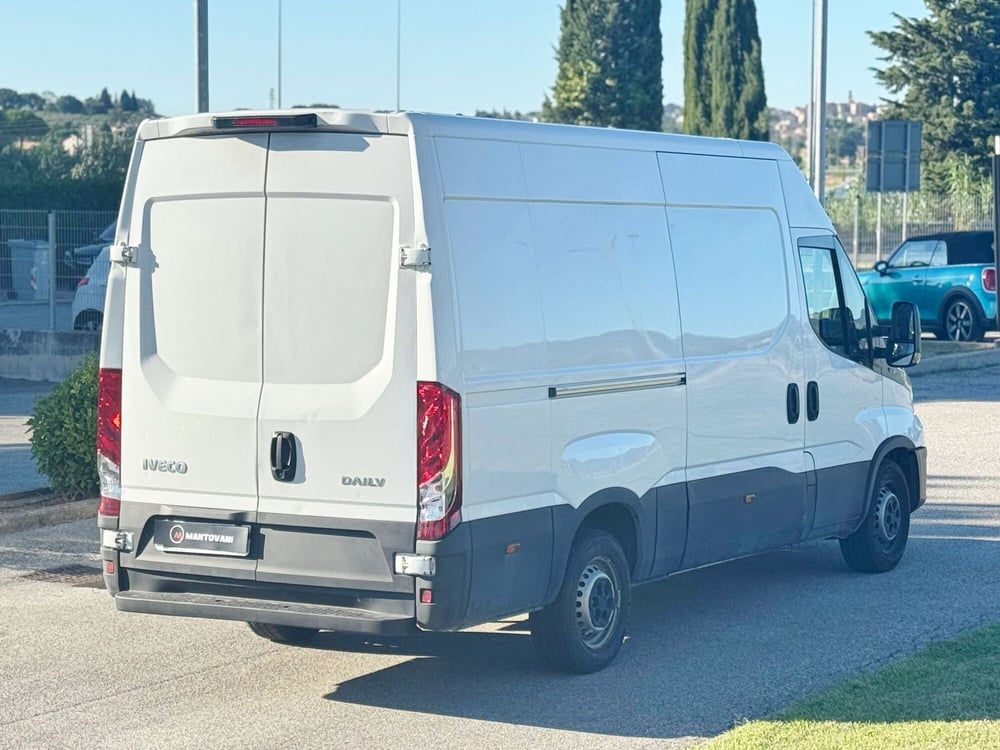 Iveco Daily Furgone usata a Perugia (5)