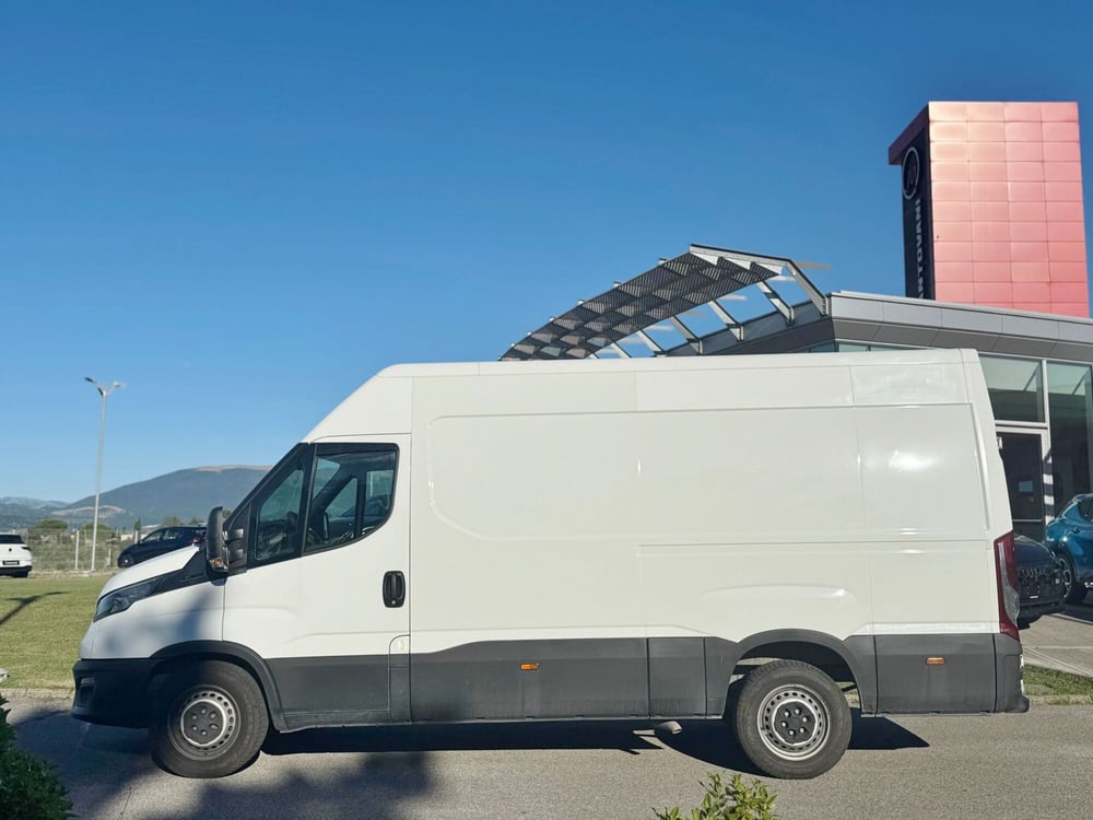 Iveco Daily Furgone usata a Perugia (6)