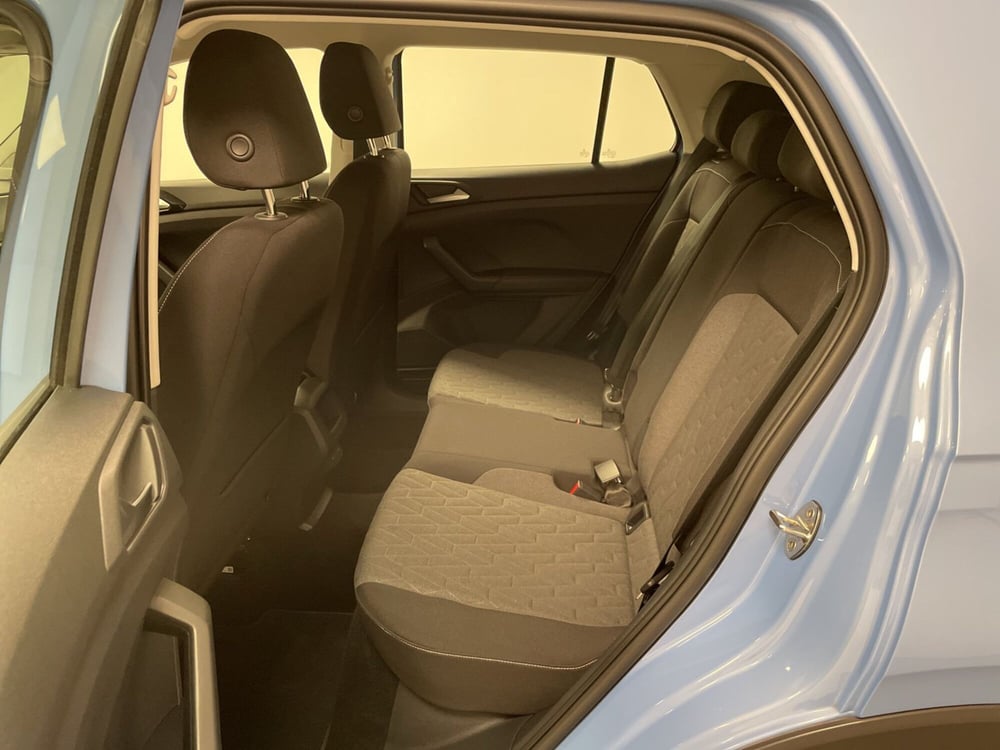 Volkswagen T-Cross usata a Varese (11)
