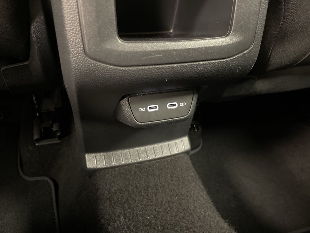 Volkswagen T-Cross usata a Varese (17)