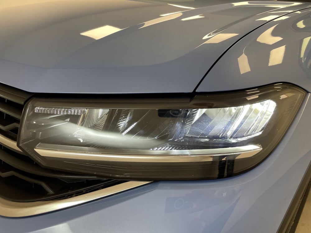 Volkswagen T-Cross usata a Varese (19)
