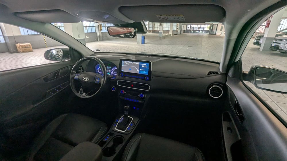 Hyundai Kona usata a Milano (11)