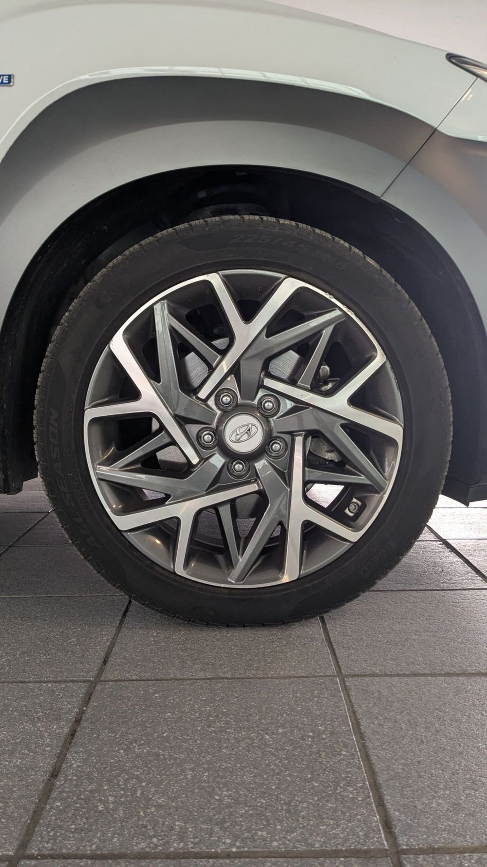 Hyundai Kona usata a Milano (13)