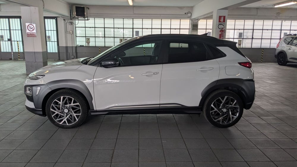 Hyundai Kona usata a Milano (2)