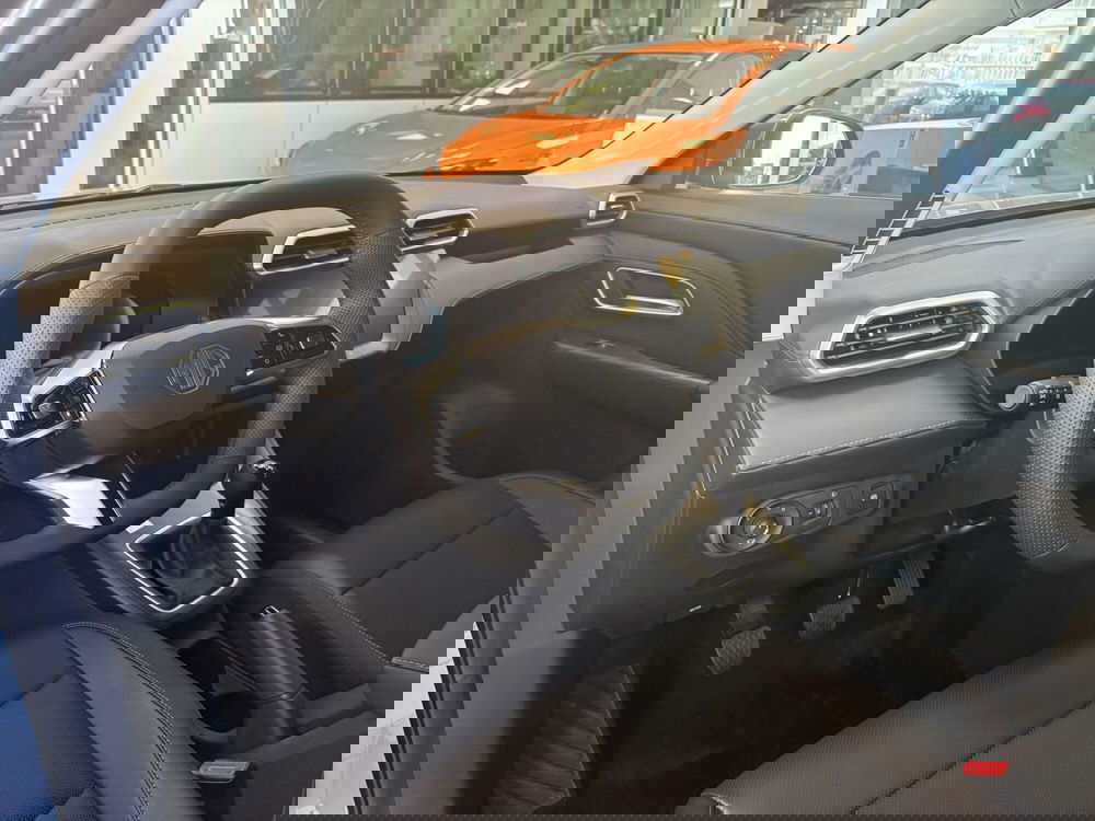 Mg ZS nuova a Monza e Brianza (15)