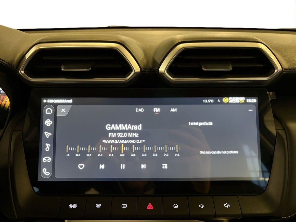 Mg ZS nuova a Milano (16)