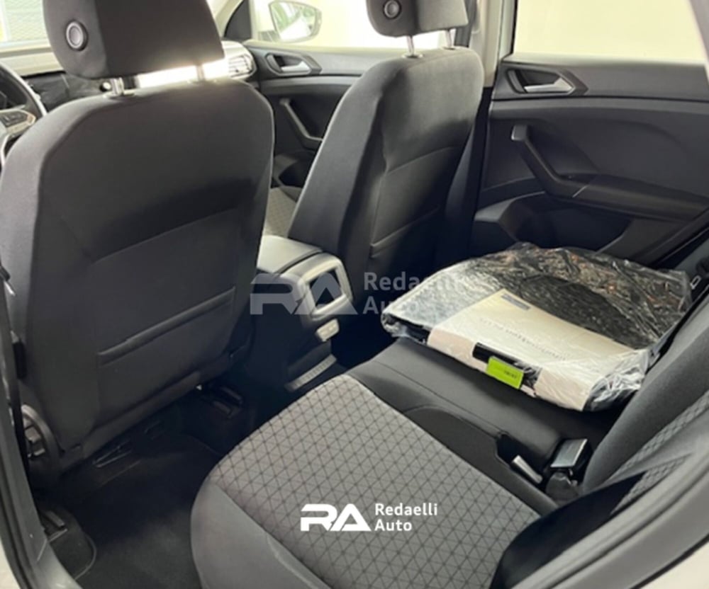 Volkswagen T-Cross usata a Lecco (6)