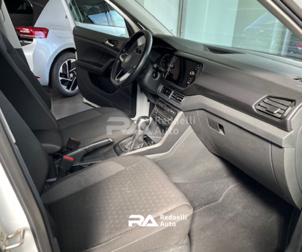 Volkswagen T-Cross usata a Lecco (9)