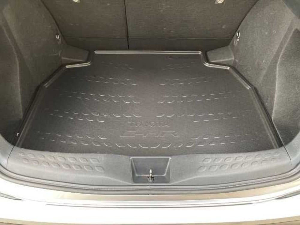Toyota Toyota C-HR usata a Pistoia (8)