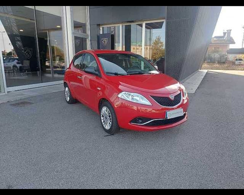 Lancia Ypsilon usata a Venezia (2)
