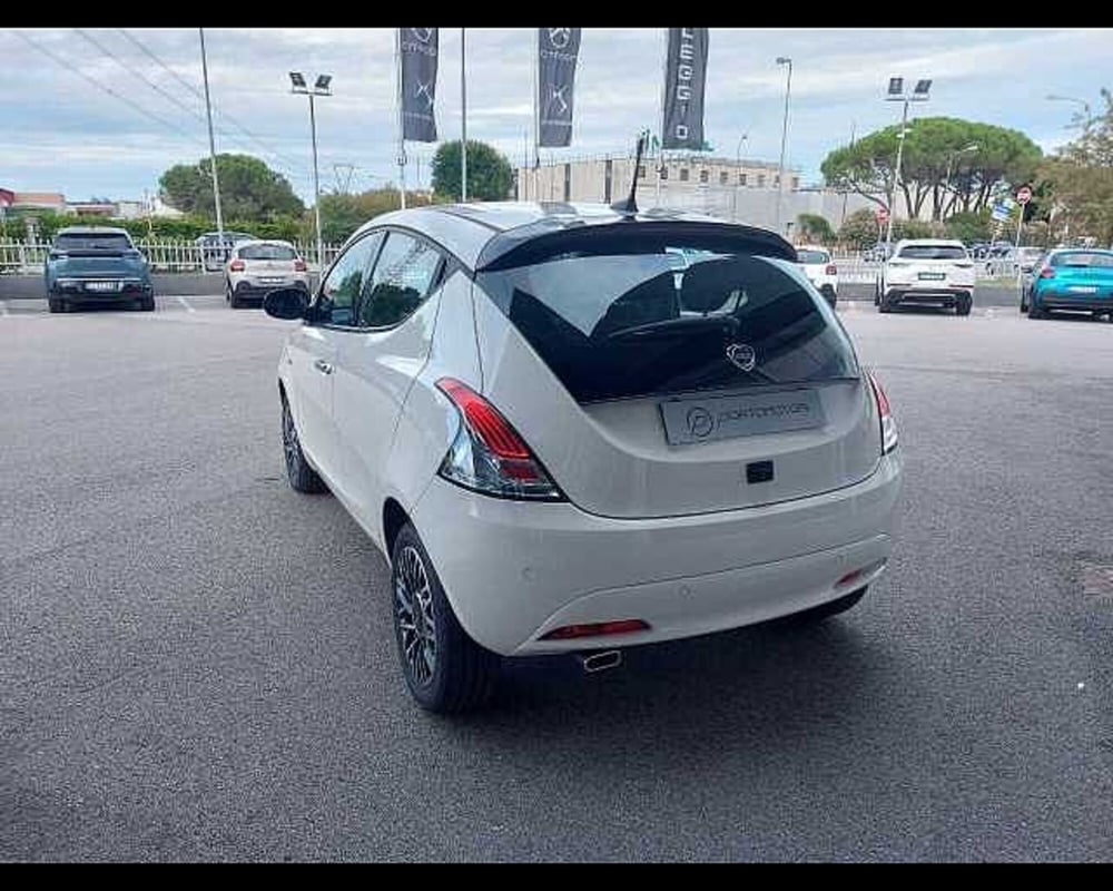 Lancia Ypsilon usata a Venezia (3)