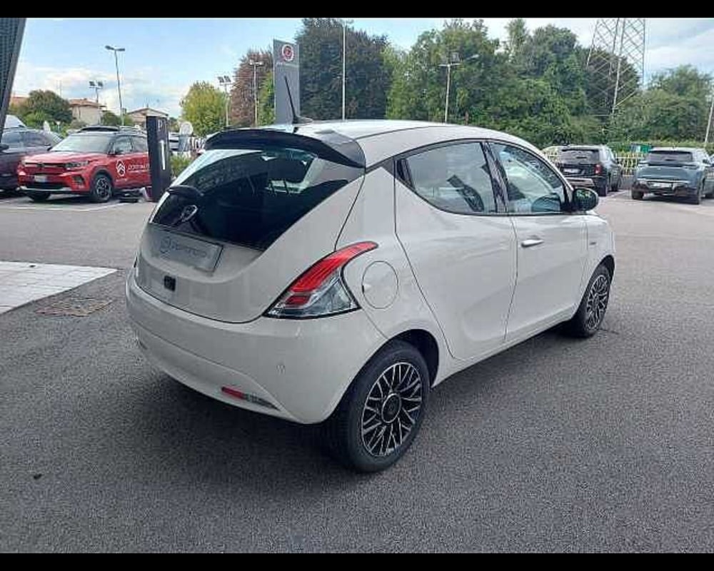 Lancia Ypsilon usata a Venezia (4)