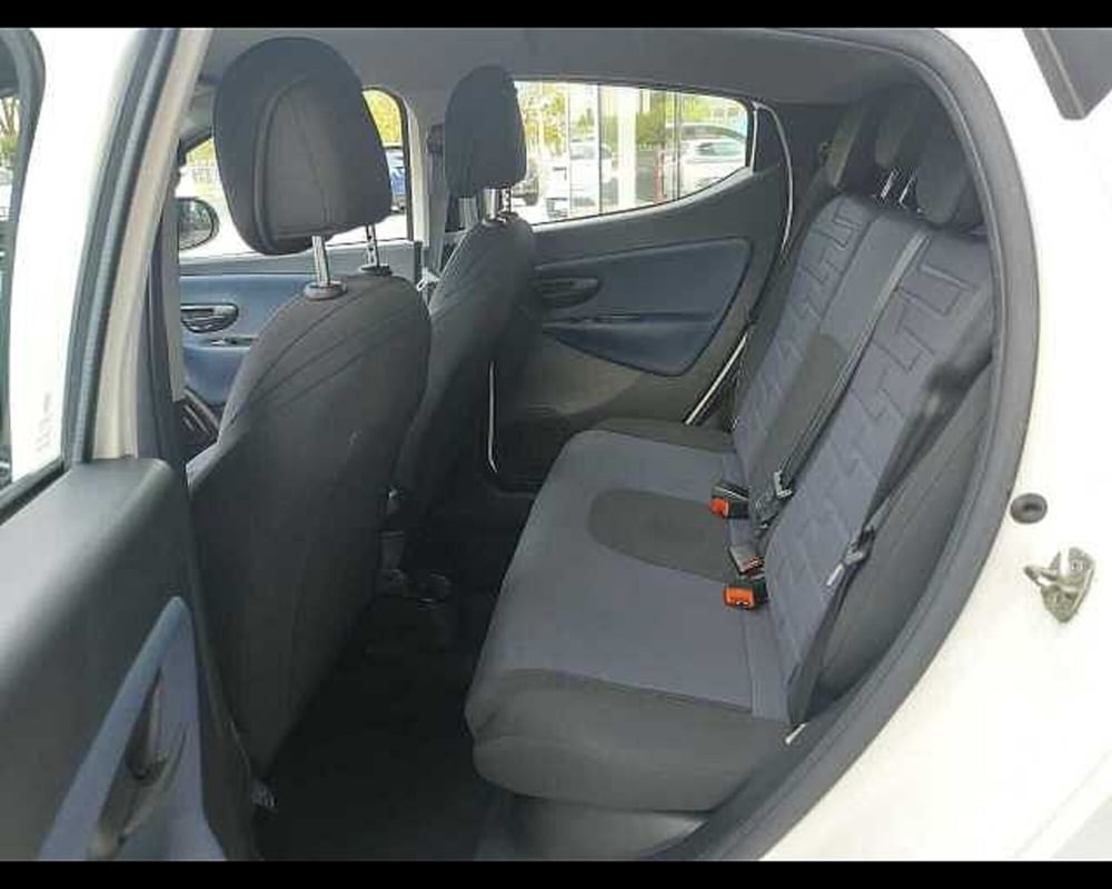 Lancia Ypsilon usata a Venezia (9)