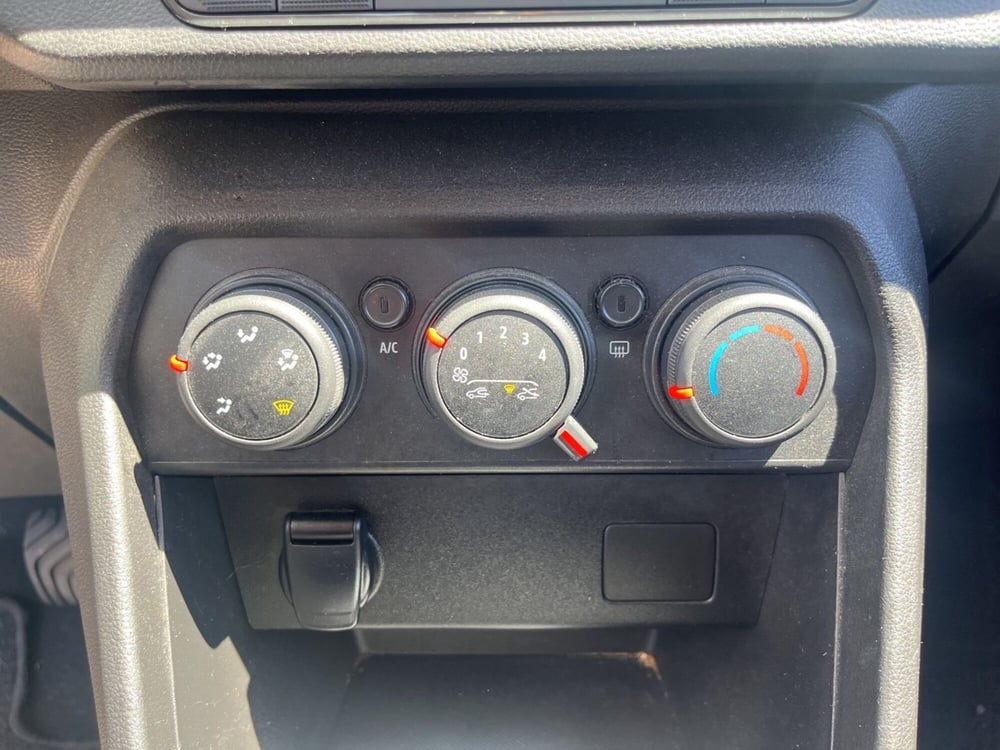 Dacia Sandero usata a L'Aquila (10)