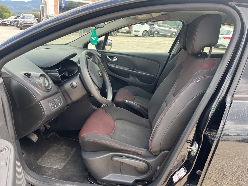 Renault Clio usata a L'Aquila (12)