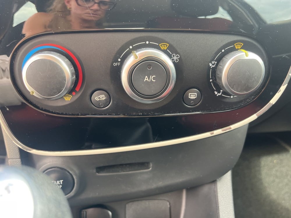 Renault Clio usata a L'Aquila (15)