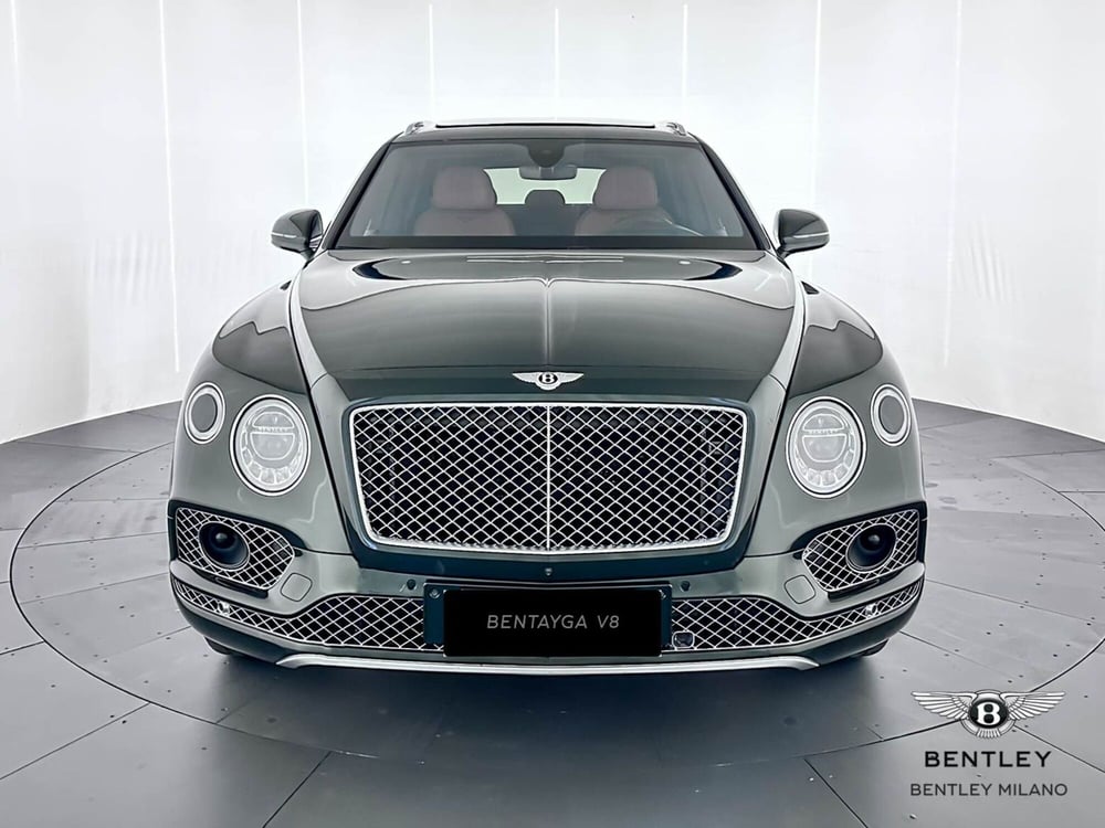 Bentley Bentayga usata a Milano (2)