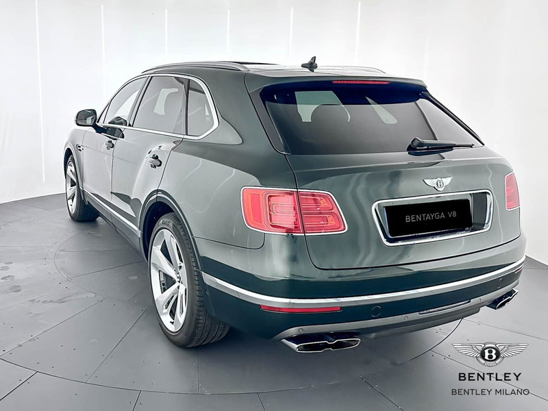 Bentley Bentayga usata a Milano (5)