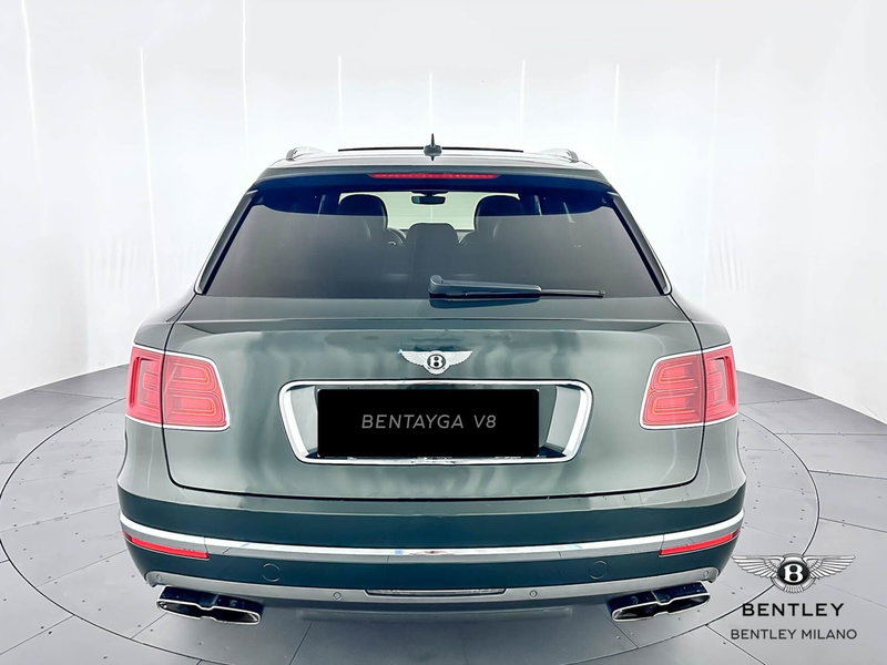Bentley Bentayga usata a Milano (6)